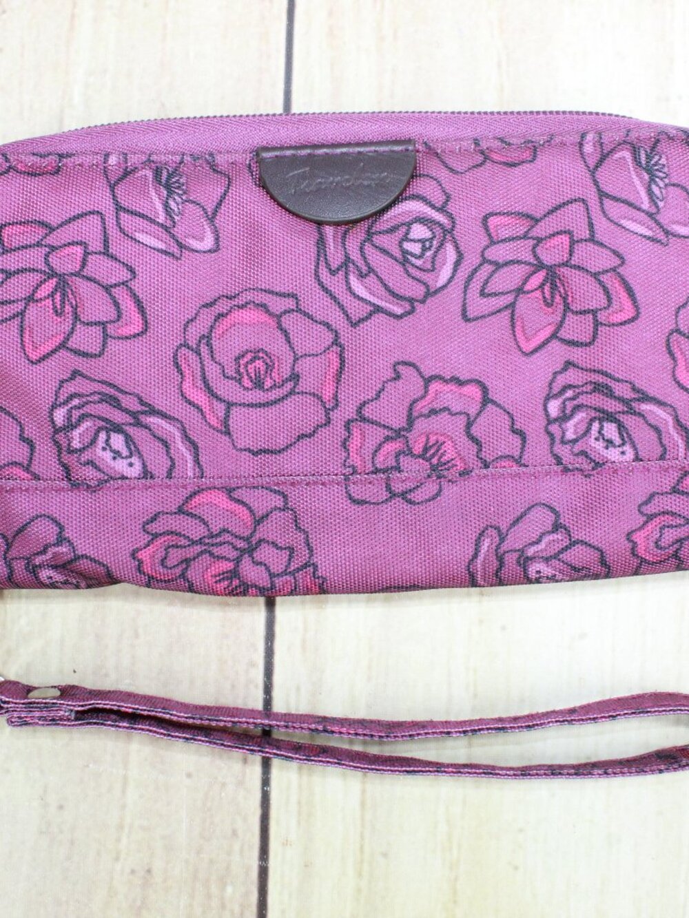 Travelon Zip Around Wristlet Wallet Organizer Purple Floral Canvas Clutch RFID